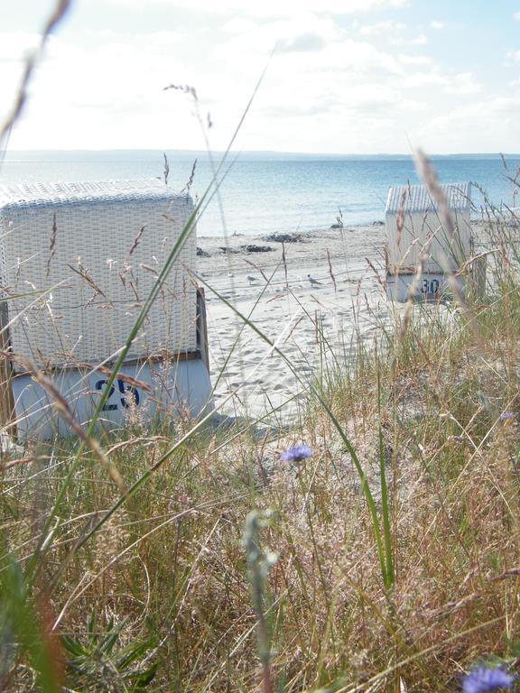 Pension Am Strand Juliusruh Exterior foto